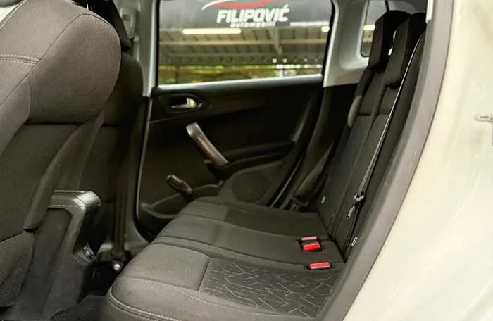 Peugeot 2008 RATA 108E 2015. godište