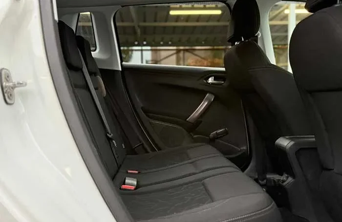 Peugeot 2008 RATA 108E 2015. godište