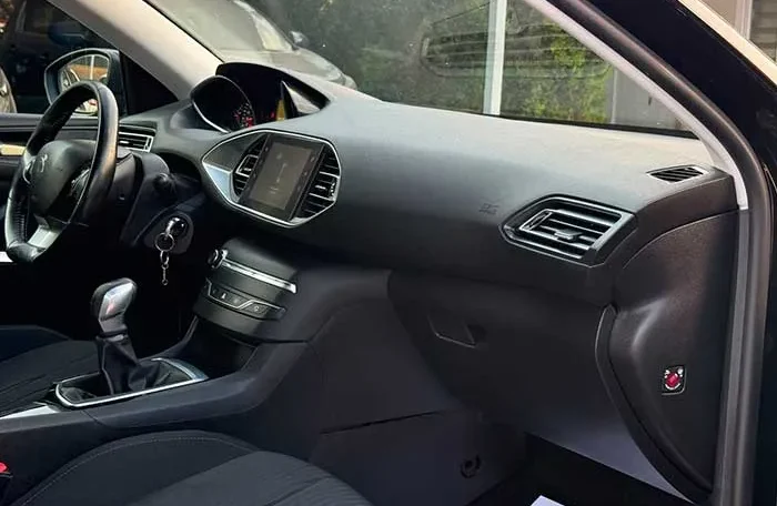 Peugeot 308 RATA 99E 2016. godište