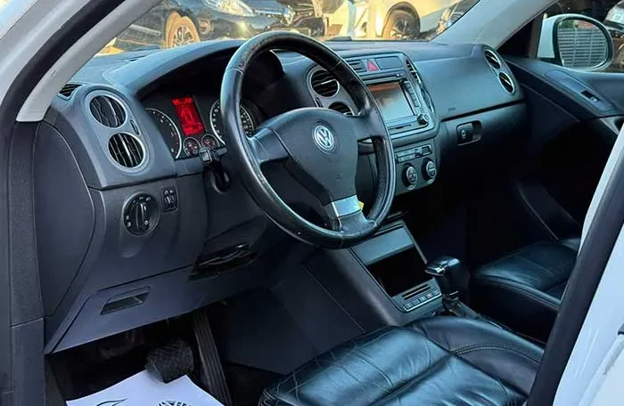 Volkswagen Tiguan RATA 99E 2008. godište