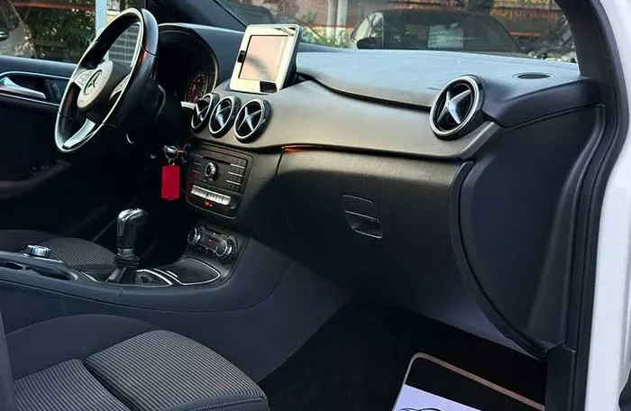 Mercedes Benz B 160 RATA 136E 2016. godište
