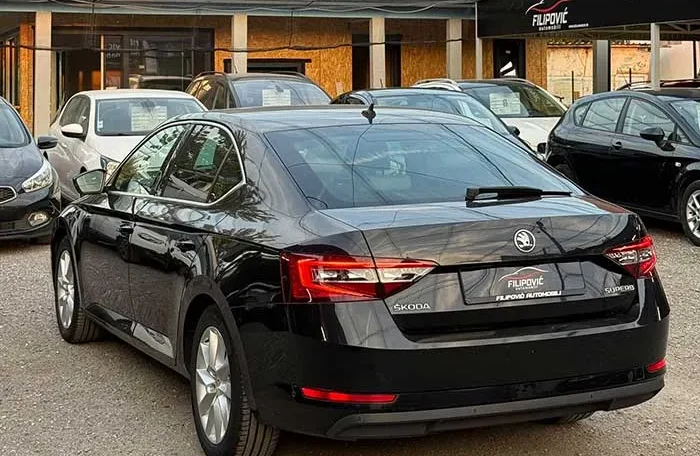 Škoda Superb RATA 196E 2016. godište
