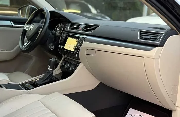 Škoda Superb RATA 196E 2016. godište