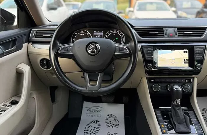 Škoda Superb RATA 196E 2016. godište