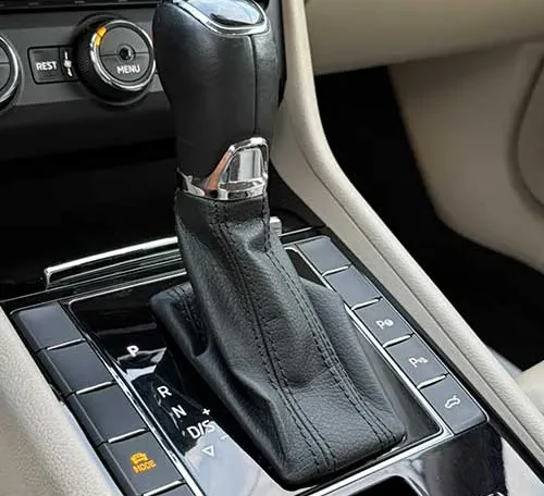 Škoda Superb RATA 196E 2016. godište